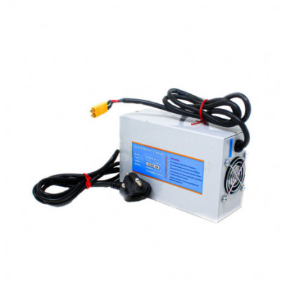 Battery Charger 10S Li-Ion 42V 10A with XT60 Connector